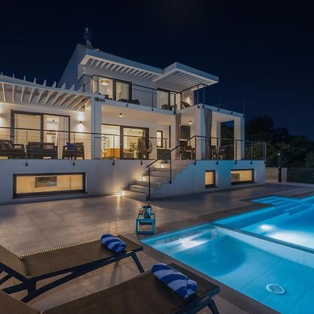 Villa Visum Smrika Exterior photo